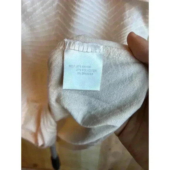 Rose + Olive Ruffle Sleeve Textured V-Neck Blouse Top Blush Pink Women's Size S - Picture 6 of 9